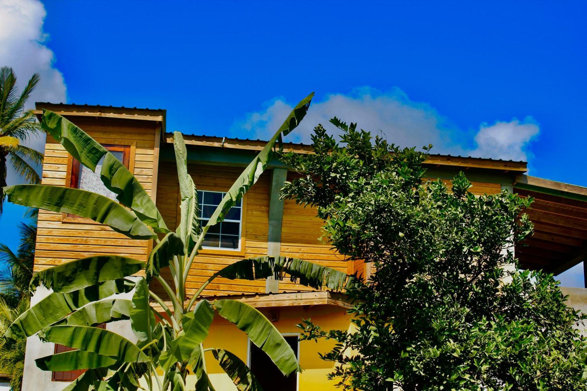 Big Sky Lodge Crochu Exterior photo